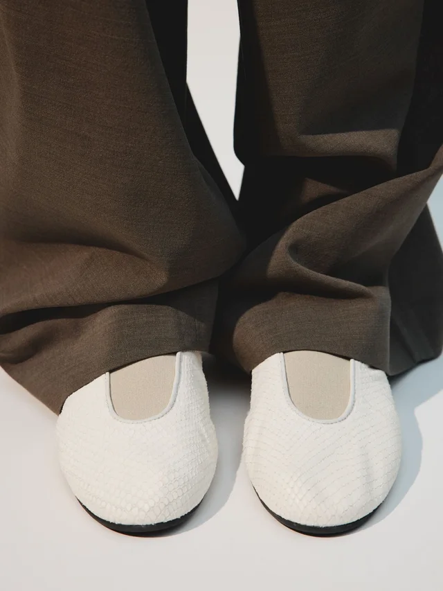 Jacquemus Round-toe ballet flats, photo 4 of 4 from SENSER