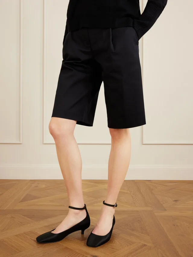 TOTEME Satin pumps in black 80% Leather 20% Textile fibers, photo 2 of 5 from NET-A-PORTER (Canada)