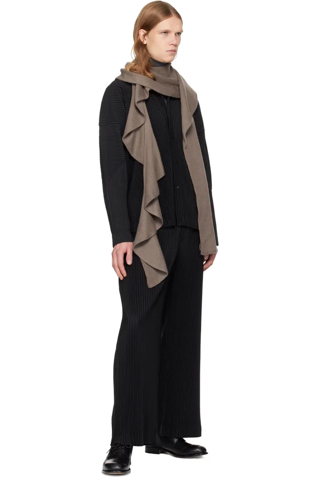 HOMME PLISSÉ ISSEY MIYAKE Black Monthly Colors October Trousers, photo 4 of 4 from SSENSE