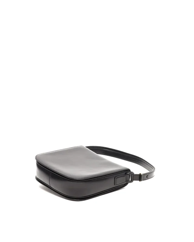 Gucci Leather Flap Bag in Leather from A Retro Tale, photo 5 of 8