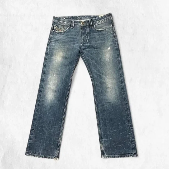 Diesel Vintage Vtg Dark Wash Larkee Blue Jeans Size 32x31 in blue Denim from Grailed
