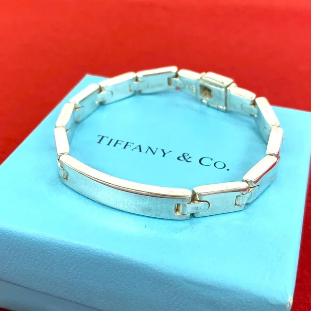 Tiffany & Co. Vintage 925 Sterling Silver Chain Bracelet in Silver from The Reluxe