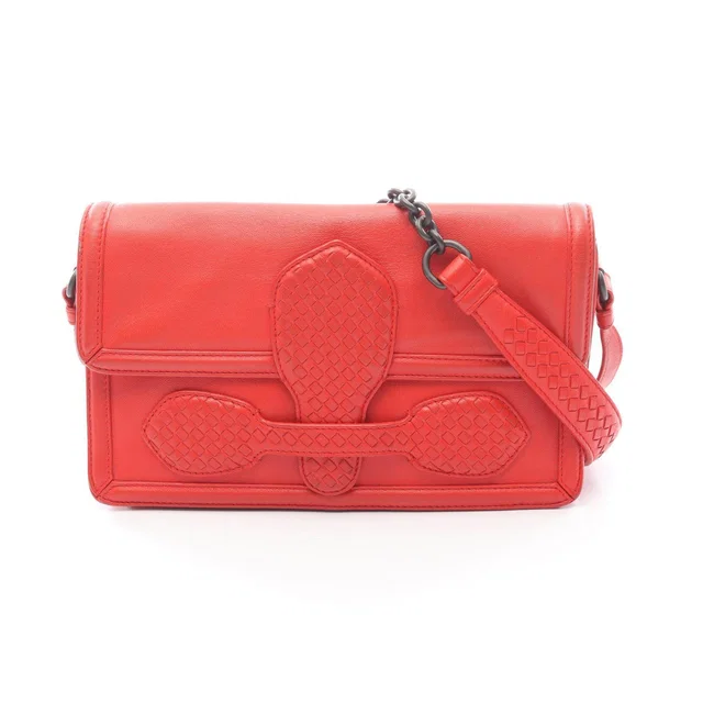 Bottega Veneta Rialto Leather Shoulder Bag in Leather from LuxUness