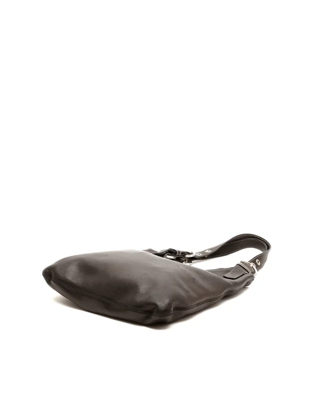 Prada 1990s Leather Tote Bag in Leather from A Retro Tale, photo 5 of 8