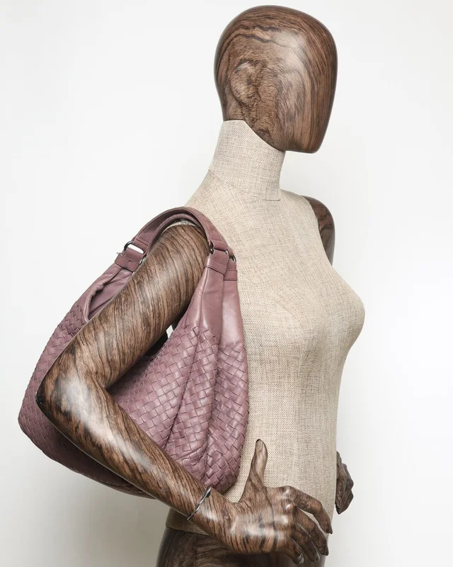 Bottega Veneta Intrecciato Campana Bag in Woven leather from A Retro Tale, photo 7 of 7