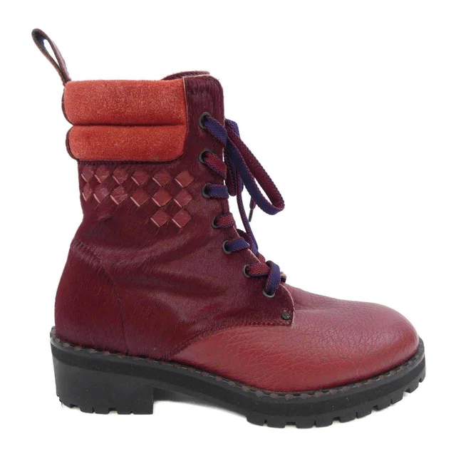 Bottega Veneta Leather Boots in Leather from LuxUness