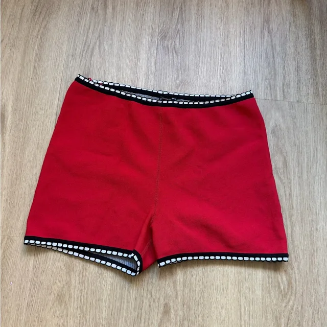 Alaïa Spring 2019 “Mon Coeur Est A Papa” Red Knit Shorts Size 44 in red|black from Poshmark