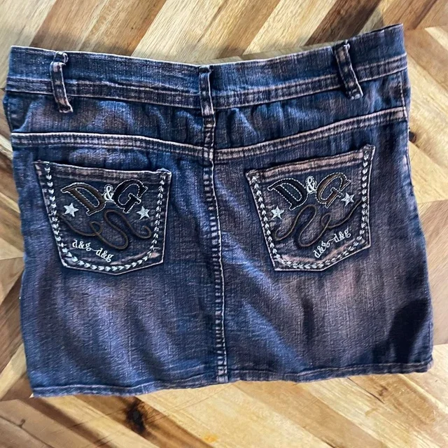 Dolce & Gabbana Women's Navy And Blue Skirt in blue Denim from Poshmark