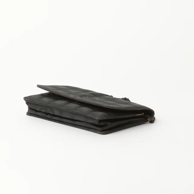 Chanel Travel Line Wallet On Chain Bag in Nylon from A Retro Tale, photo 5 of 11