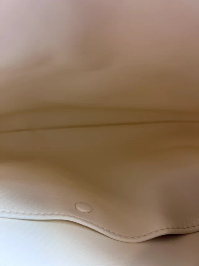 Valentino Garavani Ruffle Leather White Bag in White Leather from HEWI, photo 3 of 8