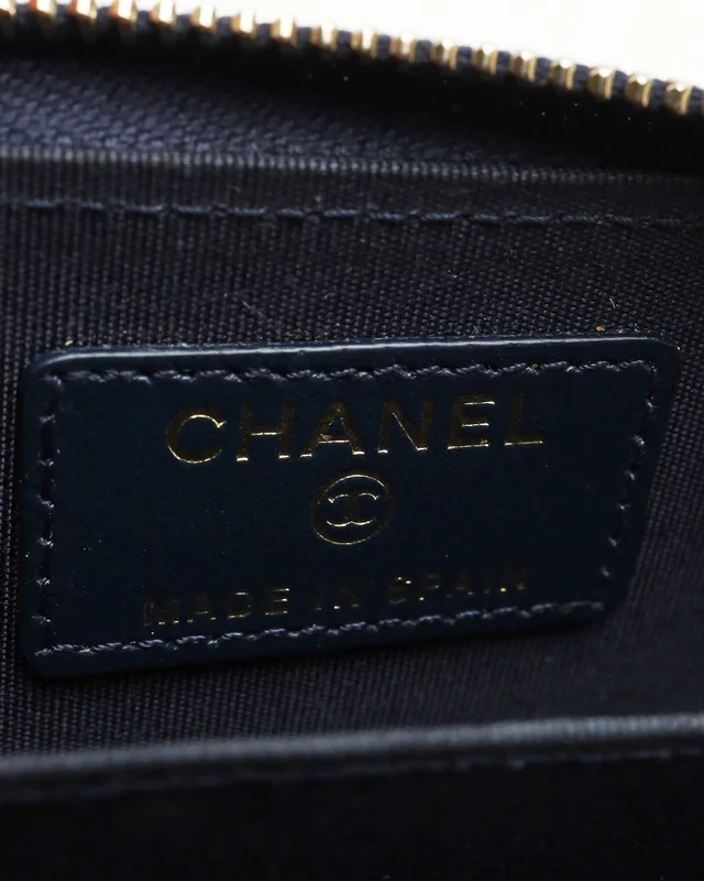 Chanel Lambskin Zip Around Card Holder in Lambskin from A Retro Tale, photo 7 of 8