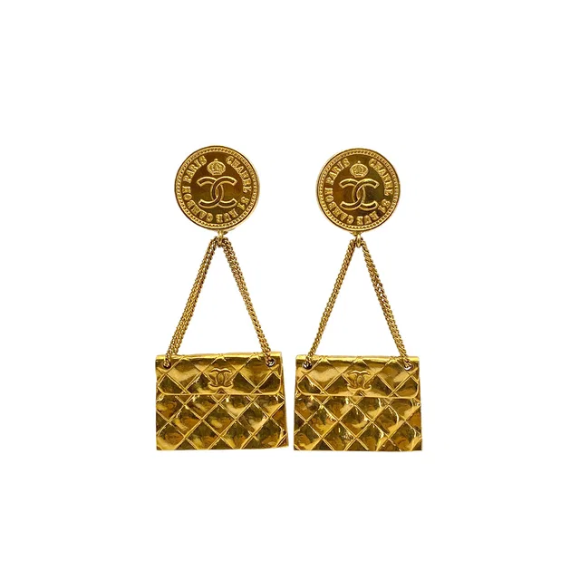 Chanel Vintage Earrings Matelasse Bag Motif Gold Accessory 29 in Gold from Luxury Promise