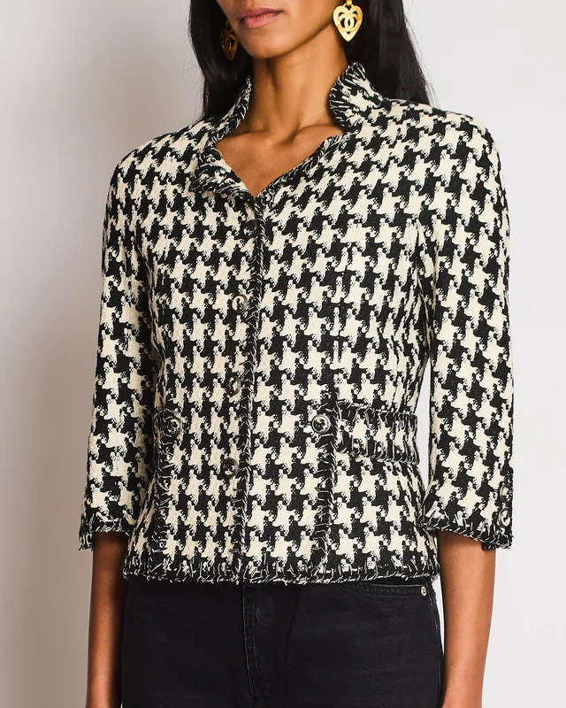 Chanel 08P Houndstooth Beige and Black Tweed Jacket With 3/4 Sleeves Size FR 36 (UK 8) in Black Tweed from Sellier, photo 2 of 2