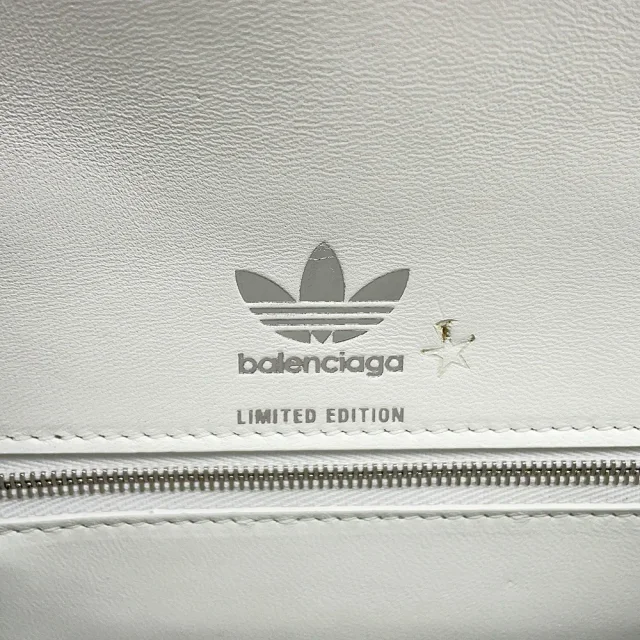 Balenciaga Adidas Collaboration Hourglass 2-Way Handbag White/Black593546 Leather Size Small in White Leather from GALLERY RARE, photo 17 of 19