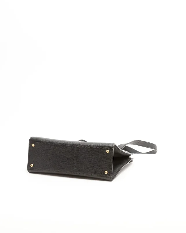 Chanel Caviar Shoulder Bag in Caviar leather from A Retro Tale, photo 4 of 9