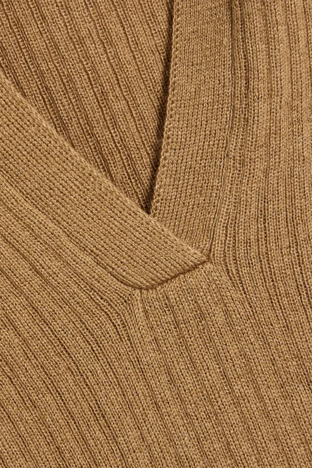 Max Mara Trikot Ribbed Silk and Cashmere-Blend V-Neck Sweater, photo 4 of 4 from THE OUTNET
