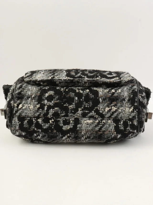 Chanel Around 2014 Leather Tweed Combo One-Shoulder Bag Black/Multi in Black Tweed from VINTAGE QOO TOKYO, photo 10 of 15