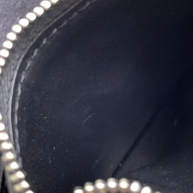 Louis Vuitton Pochette My Lockme NoirM69183 Grained Calf Leather Size Mini in Calfskin from GALLERY RARE, photo 12 of 15