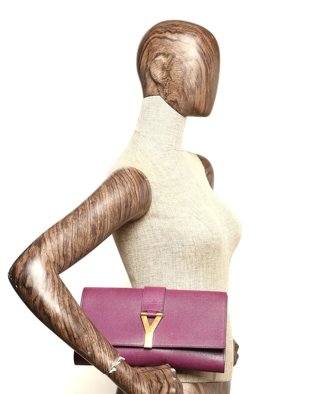 Saint Laurent Y Line Clutch Bag in Leather from A Retro Tale, photo 10 of 10