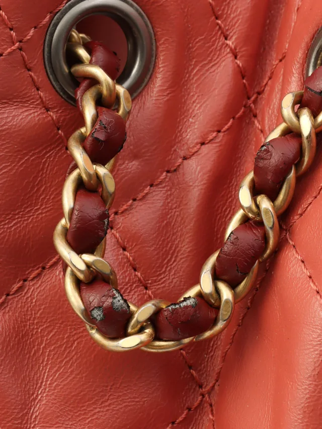 Chanel 2018 Production CC Mark Plate Chain Backpack Pink/Bordeaux in Burgundy Leather from VINTAGE QOO TOKYO, photo 17 of 23