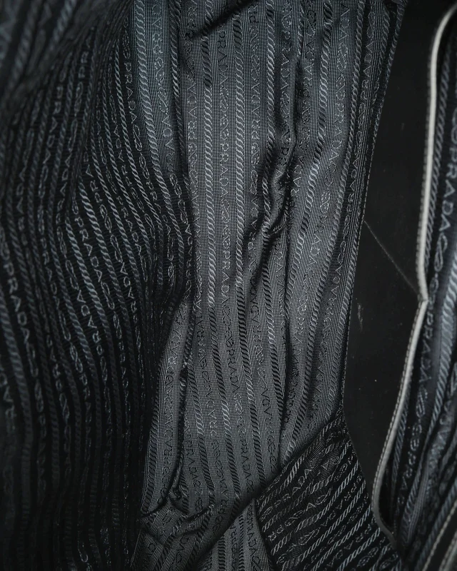 Prada Tessuto Business Bag in Nylon from A Retro Tale, photo 7 of 8