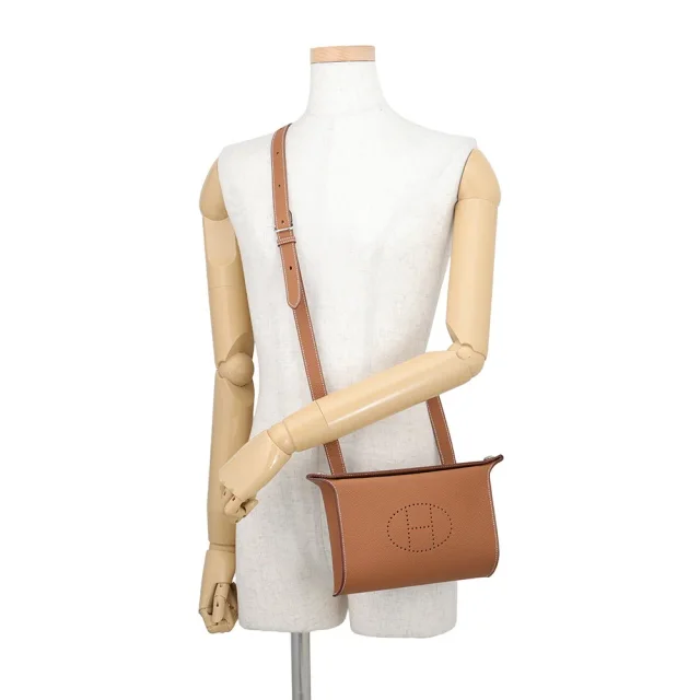 Hermès Videpoches Gold Togo Leather in Gold Togo leather from GALLERY RARE, photo 5 of 11