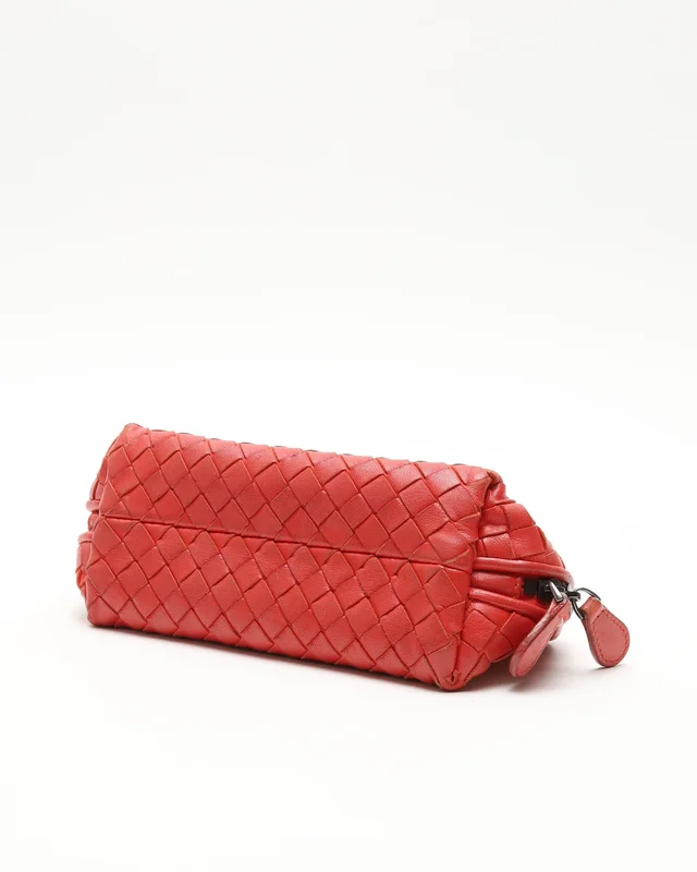 Bottega Veneta Intrecciato Leather Toiletry Pouch in Woven leather from A Retro Tale, photo 4 of 5