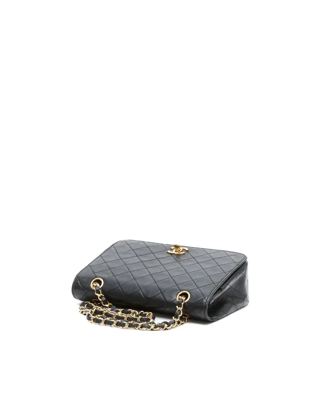 Chanel Classic Full Flap Bag in Leather from A Retro Tale, photo 4 of 9