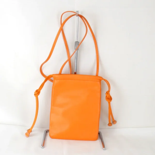 Burberry Leather Shoulder Bag in Leather from LuxUness, photo 4 of 10