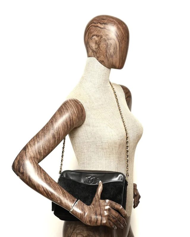 Chanel CC Ponyhair Tassel Camera Bag in Leather from A Retro Tale, photo 9 of 9