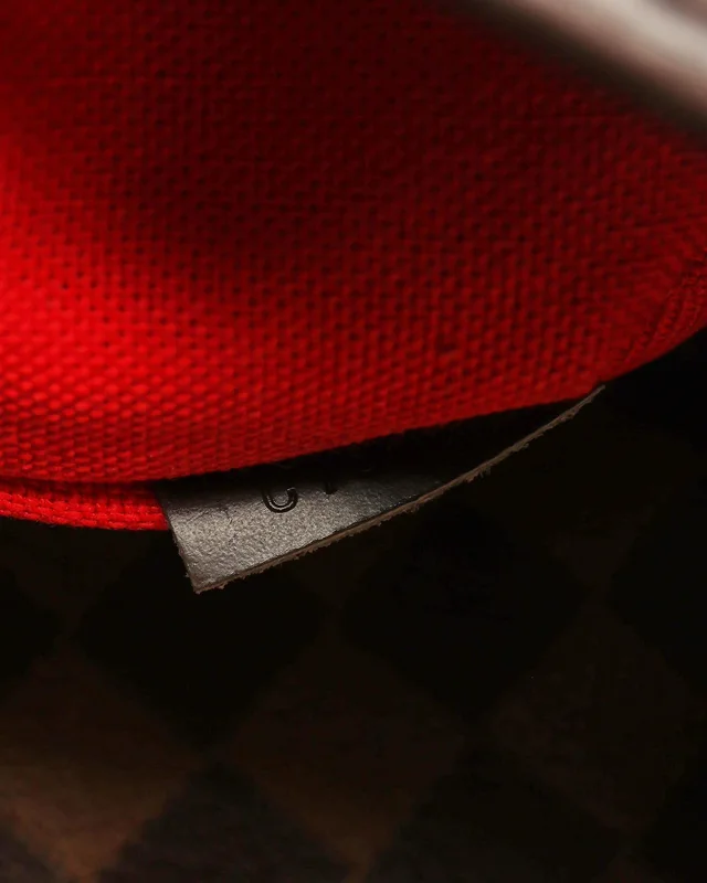 Louis Vuitton Damier Bloomsbury PM Bag from A Retro Tale, photo 10 of 12