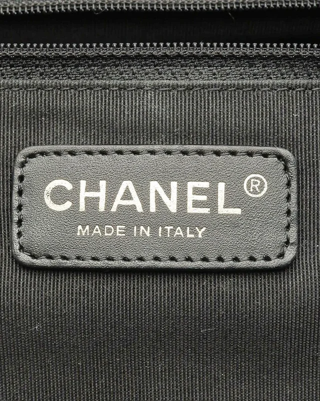 Chanel Caviar XXL Weekender Grand Shopping Tote Bag in Caviar leather from A Retro Tale, photo 7 of 10