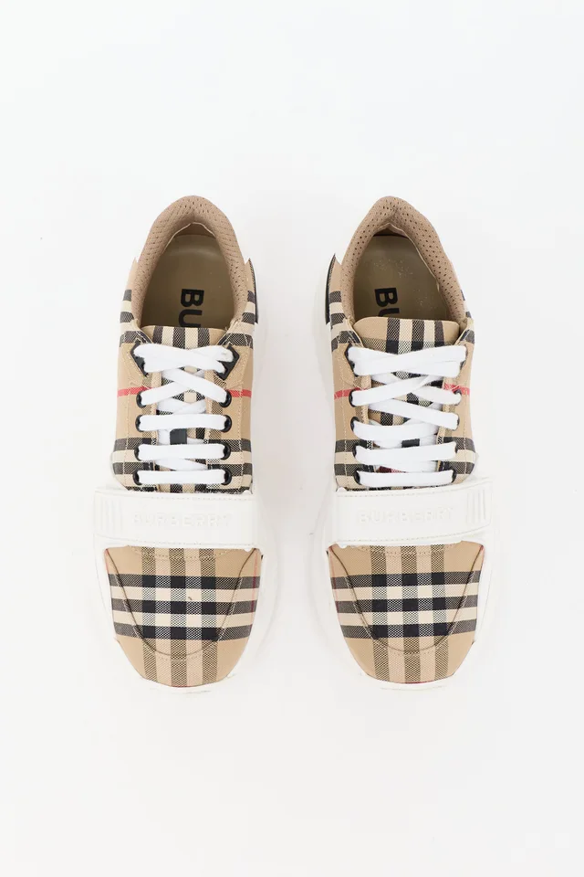 Burberry Check Low Top Sneaker in Canvas from VSP Consignment, photo 2 of 2