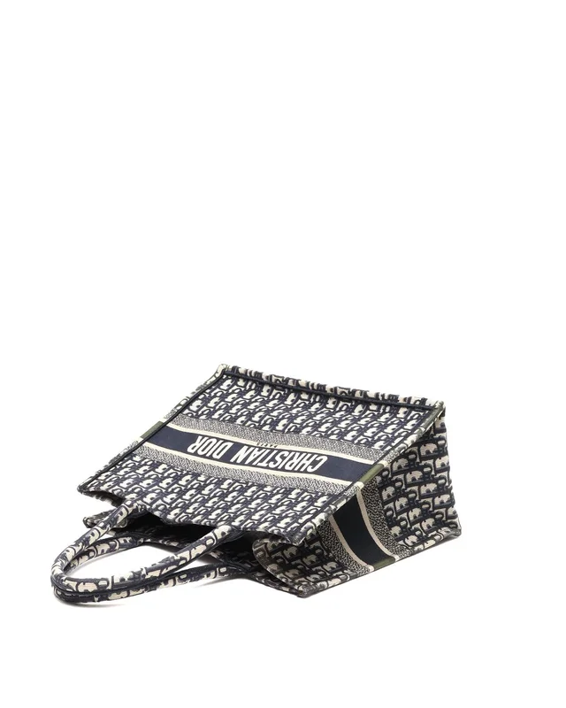 Dior Medium Oblique Book Tote Bag in Canvas from A Retro Tale, photo 4 of 9
