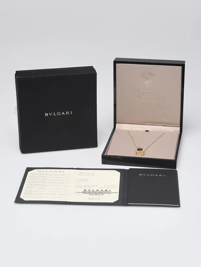 Bvlgari 18k Gold B.Zero1 Small Pendant Necklace in Gold from Yoogis, photo 3 of 8