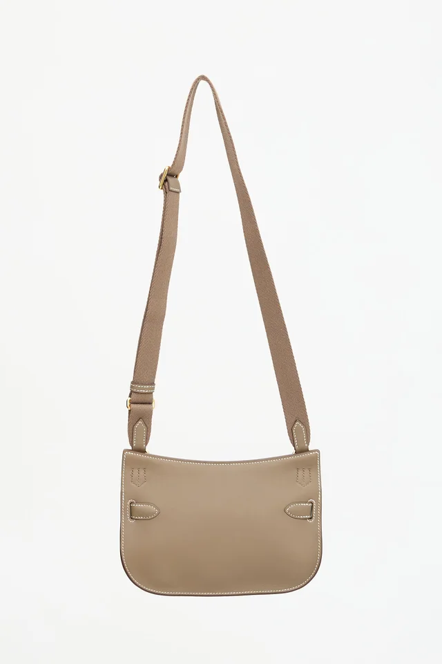Hermès 2023 Etoupe Swift Mini Jypsiere Bag in Taupe Swift leather from VSP Consignment, photo 2 of 2
