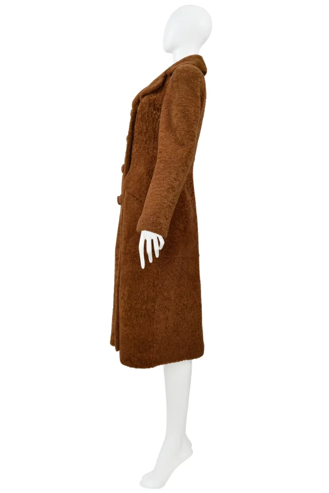 Bottega Veneta By Tomas Maier Brown Teddy Bear Coat 2017 in Brown from Resurrection Vintage, photo 5 of 5
