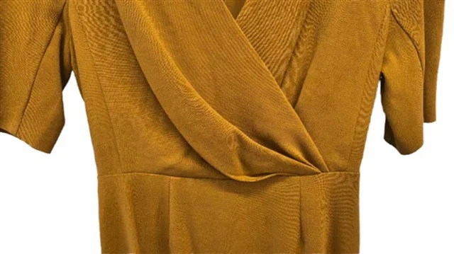Max Mara mid-length dress camel Size: S in Brown Wool from Oxfam Online Shop, photo 2 of 2