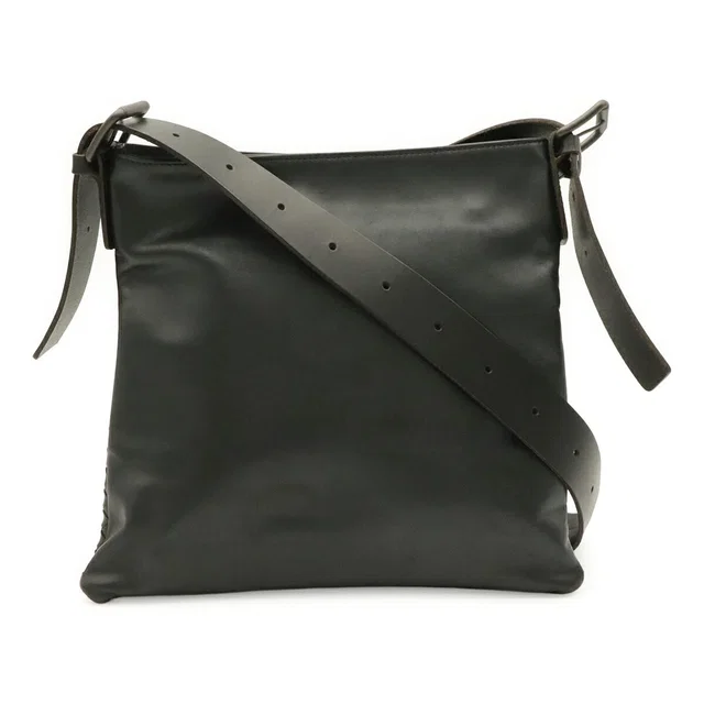 Bottega Veneta Leather Shoulder Bag in Leather from LuxUness