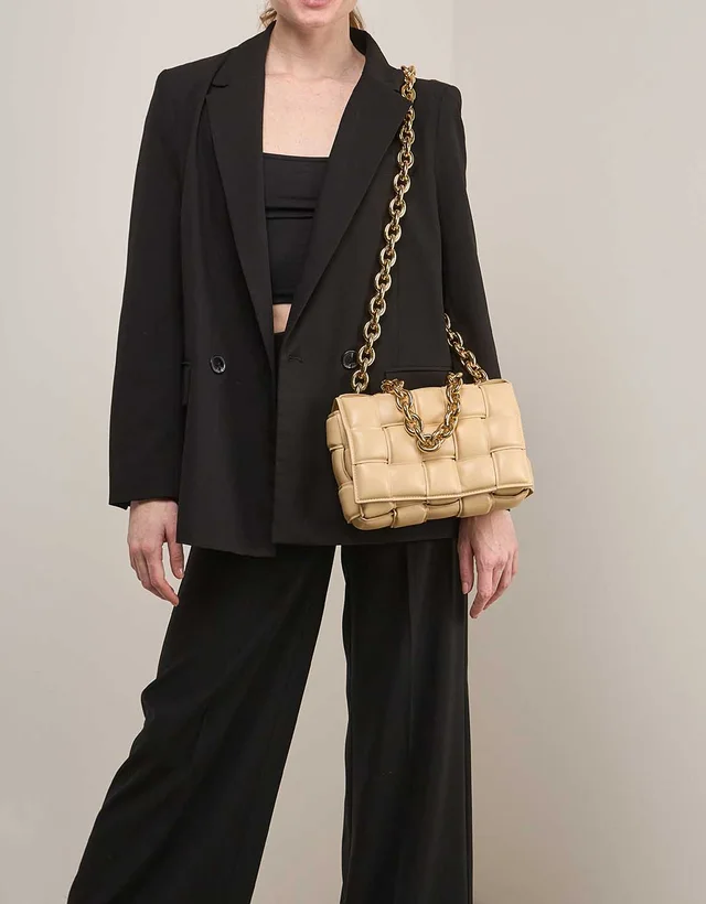 Bottega Veneta Cassette Lamb Beige in Beige Lambskin from SACLÀB, photo 2 of 2