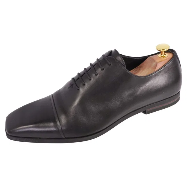 Gucci Leather Shoes Business Square in Leather from The Reluxe