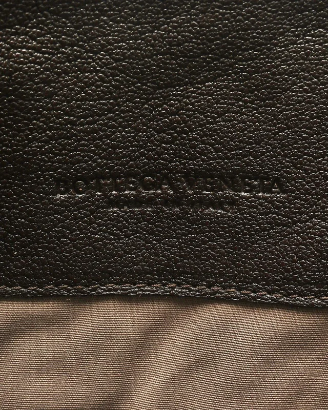 Bottega Veneta Intrecciato Laptop Case 16-Inch in Woven leather from A Retro Tale, photo 5 of 10
