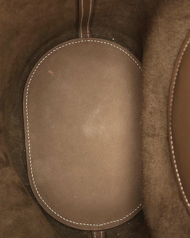 Hermès In-the-Loop 18 Bag in Caviar leather from A Retro Tale, photo 7 of 8