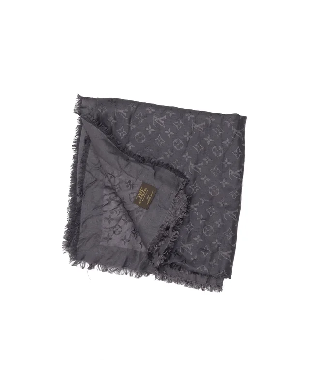 Louis Vuitton Monogram Shine Shawl from A Retro Tale, photo 3 of 3