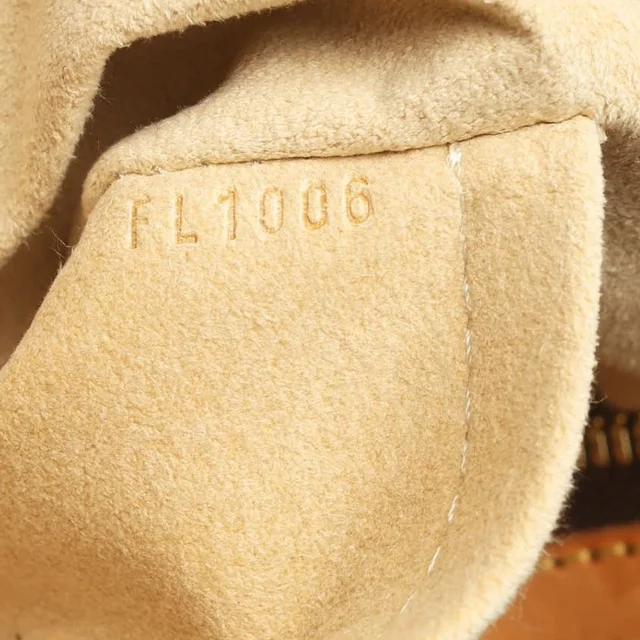 Louis Vuitton Monogram Stephen Weekend Bag in Coated canvas from A Retro Tale, photo 14 of 16
