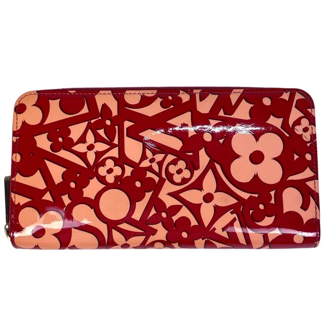 Louis Vuitton Zippy Wallet Vernis Sweet Monogram Pomme D'amour from The Reluxe