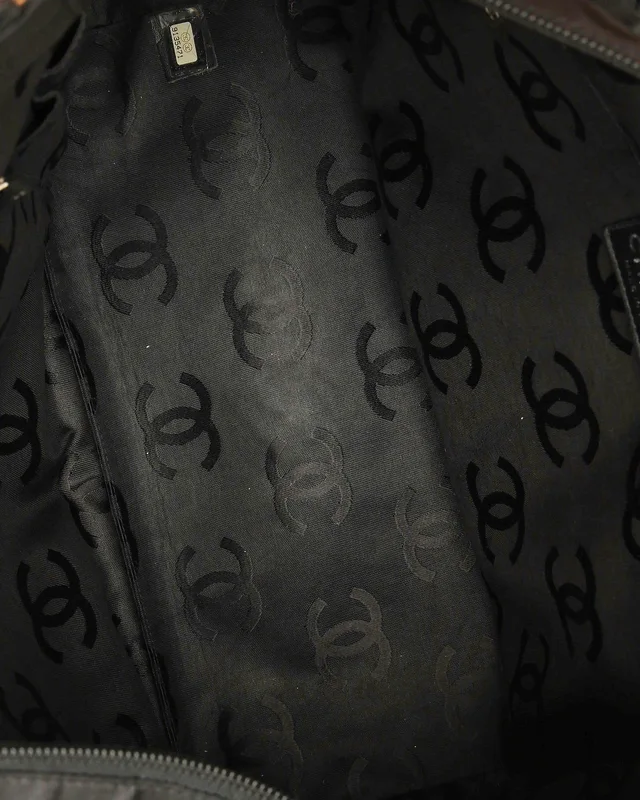 Chanel Quilted Cambon Tote Bag in Leather from A Retro Tale, photo 8 of 9