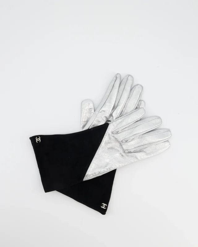 Chanel Silver and Black Leather and Suede Gloves with CC Logo Size 8 in Black Suede from Sellier, photo 3 of 5