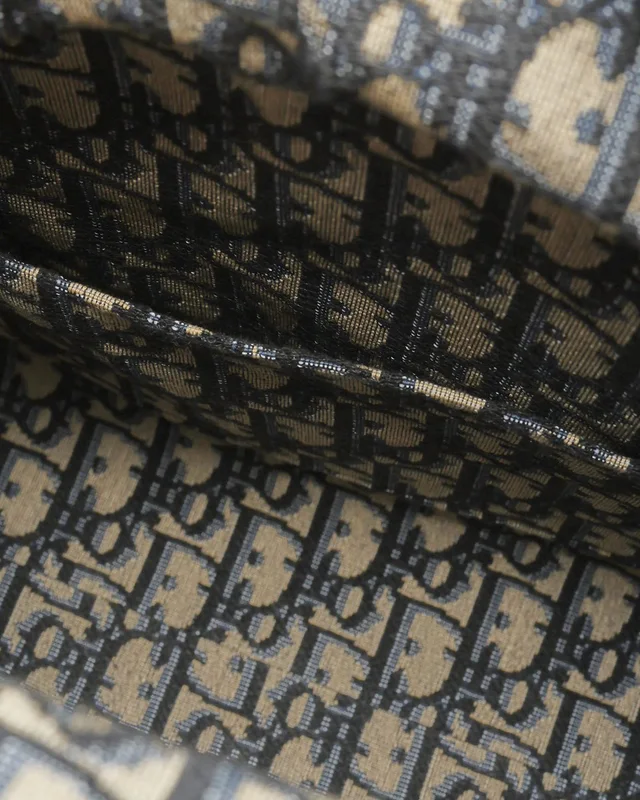 Dior Large Oblique Jacquard Wicker Basket Bag in Raffia from A Retro Tale, photo 10 of 12