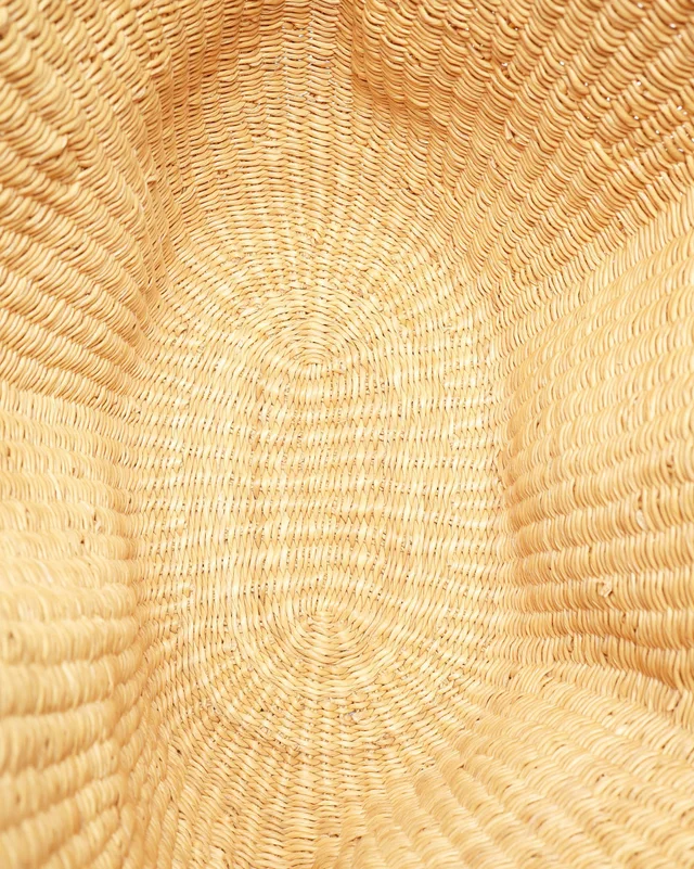 Loewe Small Shell Basket Shoulder Bag in Woven leather from A Retro Tale, photo 7 of 8